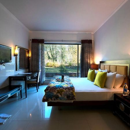 Mastiff Grand Manali Resort ภายนอก รูปภาพ