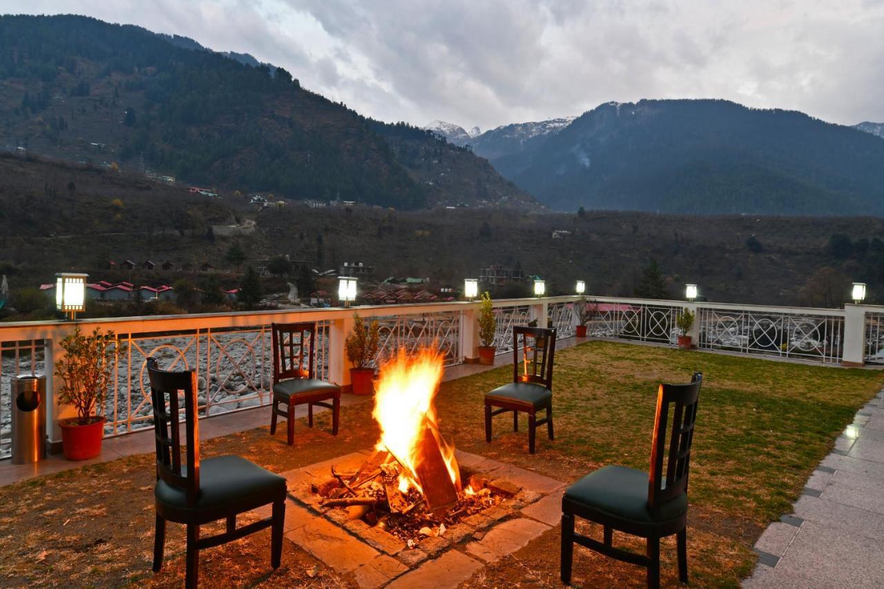 Mastiff Grand Manali Resort ภายนอก รูปภาพ