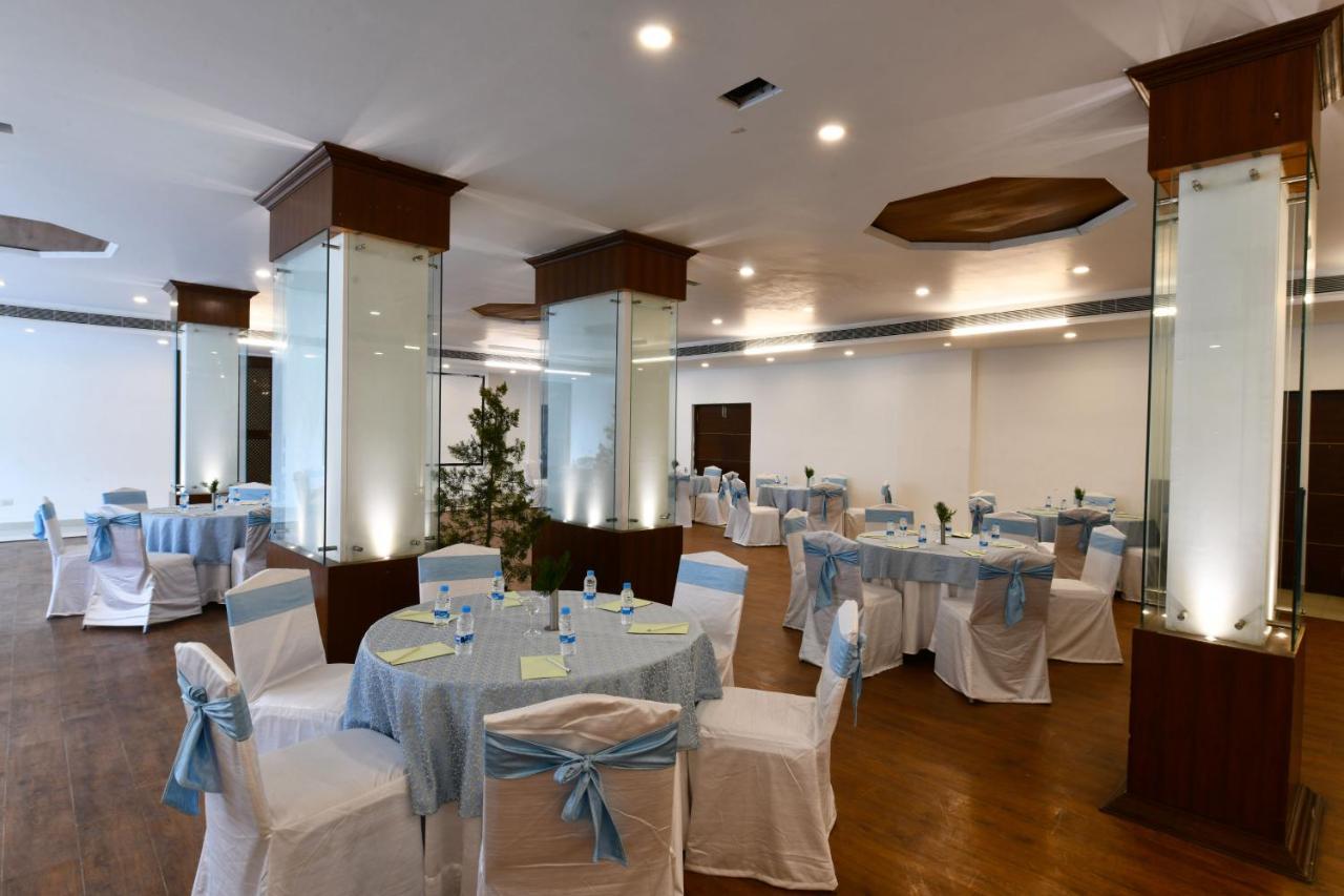 Mastiff Grand Manali Resort ภายนอก รูปภาพ
