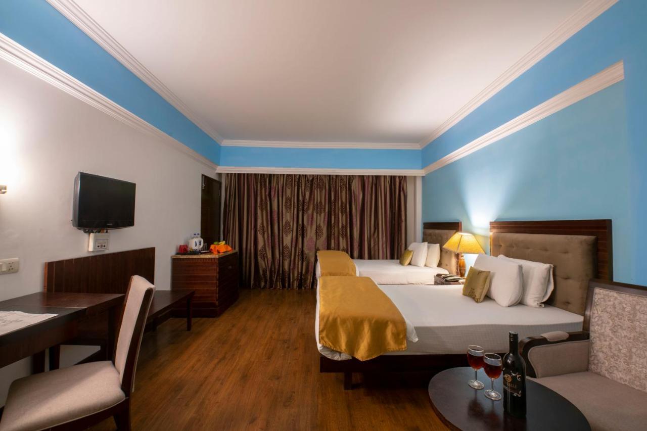 Mastiff Grand Manali Resort ภายนอก รูปภาพ