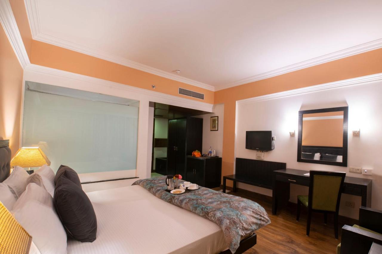 Mastiff Grand Manali Resort ภายนอก รูปภาพ