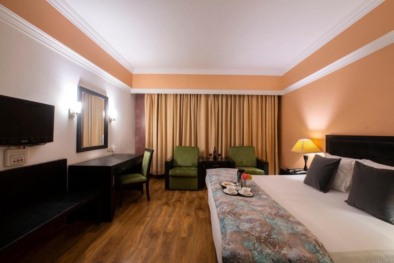 Mastiff Grand Manali Resort ภายนอก รูปภาพ