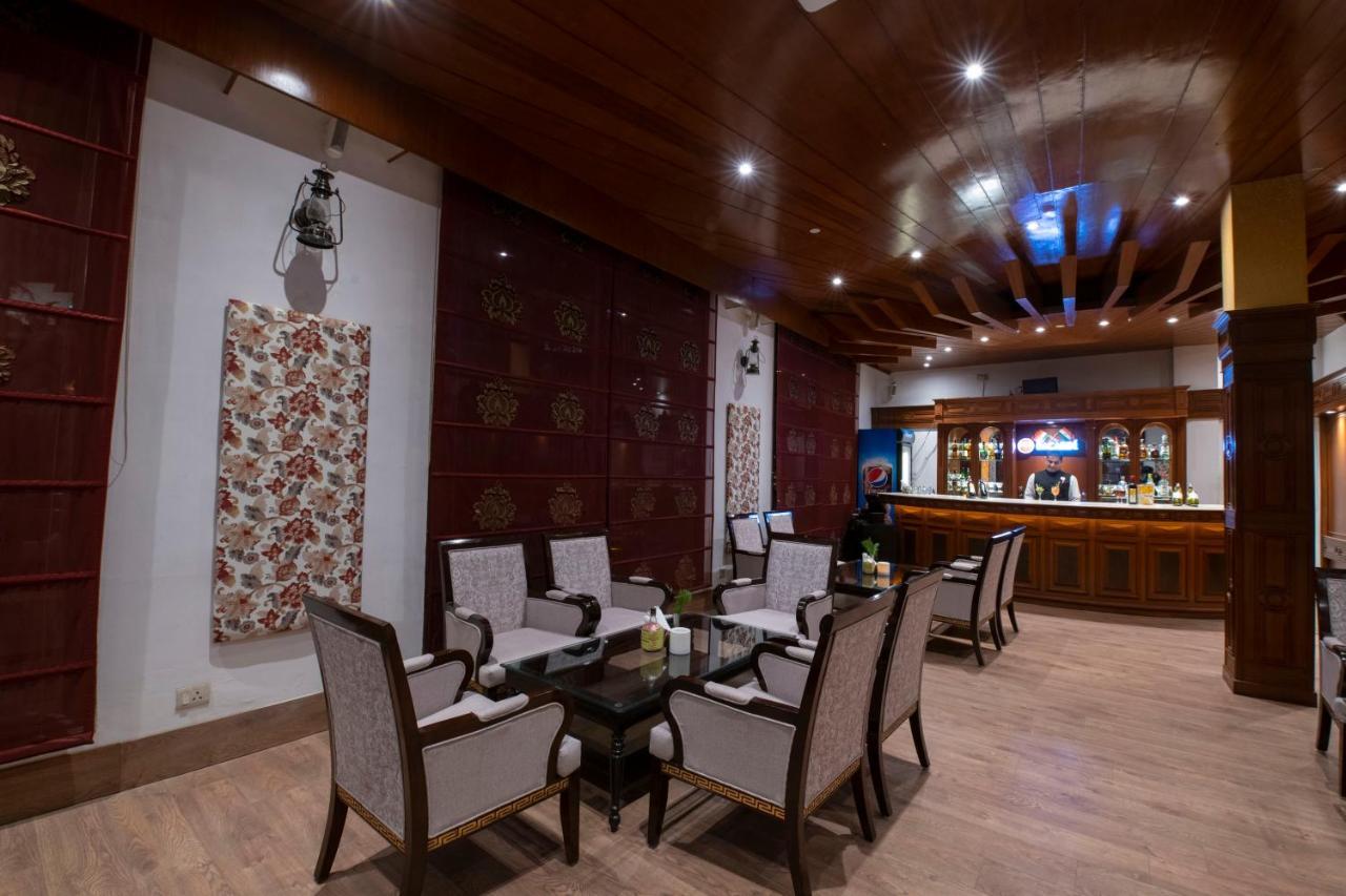 Mastiff Grand Manali Resort ภายนอก รูปภาพ
